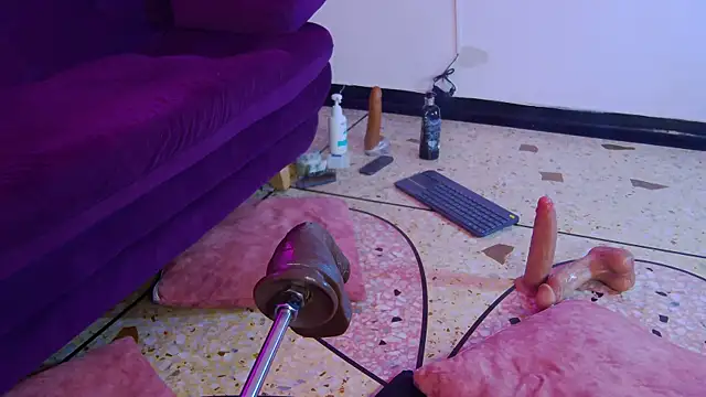 Daliana_Gounbolt webcam