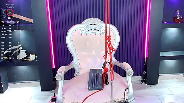 MrEbonybdsm webcam