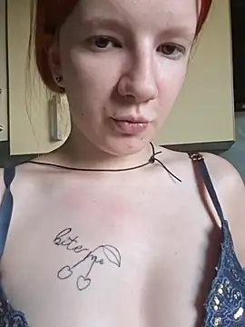 HornyCatXO webcam