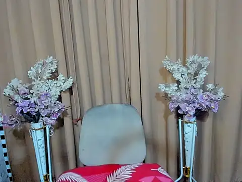 AsianGoddess18 webcam