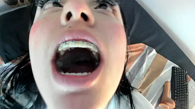 bubble__angel__ webcam