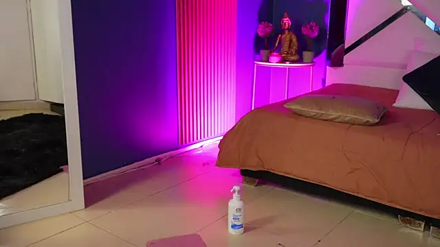 Ladyy_brownn webcam