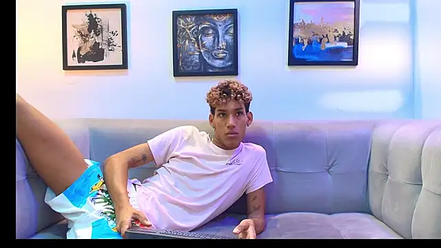 RED_BOYS_XXX webcam