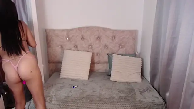 Alaiajackson webcam