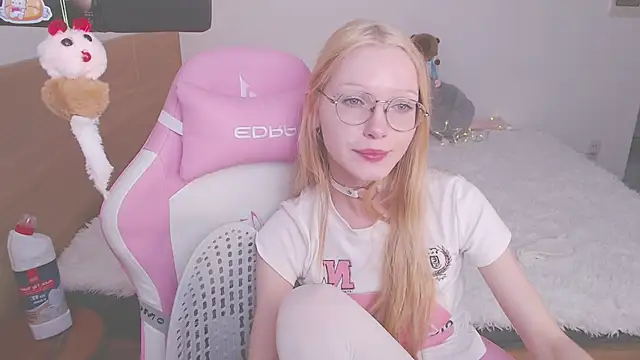 blush webcam