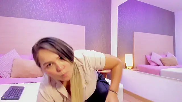 Aly_Rivas webcam