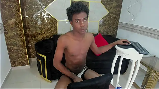 _noah04 webcam