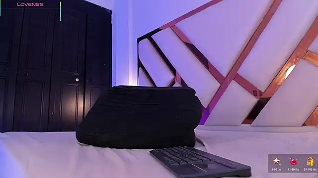 Aron_cruz Live Web Cam Show