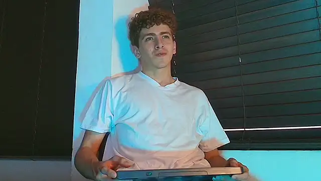 Tyler_Mcrey webcam