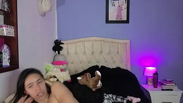 stephania_t webcam