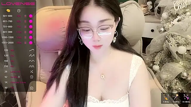 Monica-666888- webcam