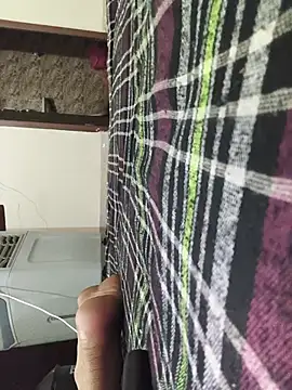 Shubu_7676 webcam