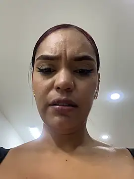Sara-77 webcam