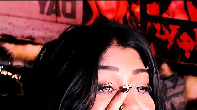 indian_dreamgirl webcam