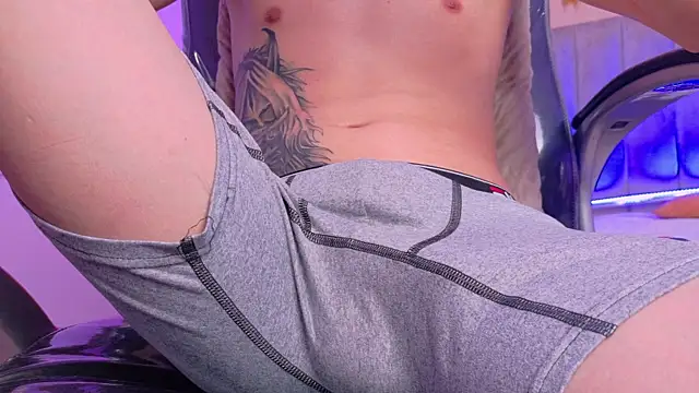 Nascary_Fox webcam