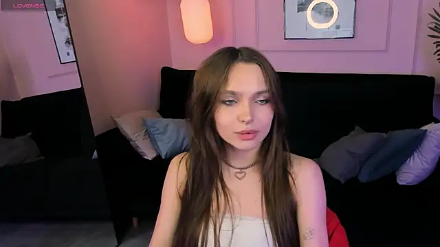 ChloeSunny webcam