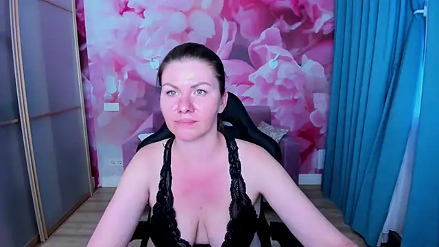 LunaKissesx webcam