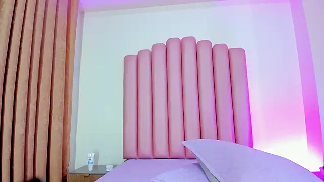 Andreaa-00 webcam