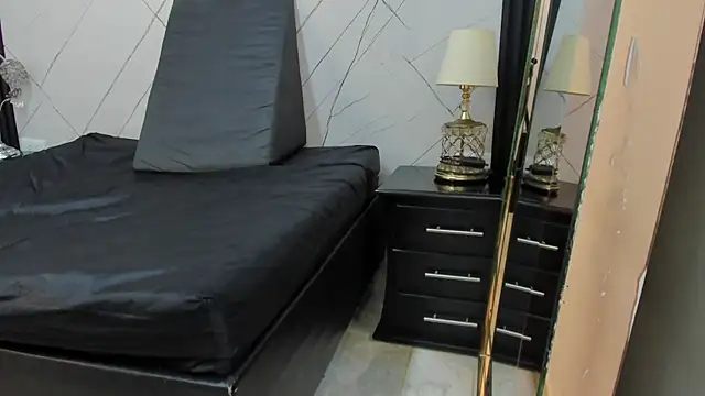 Leisygirl webcam