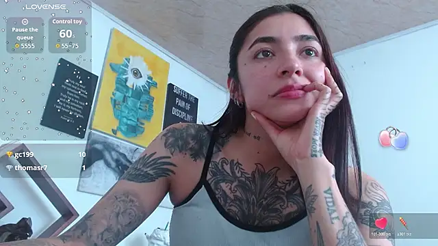 ZoeBakers_ webcam