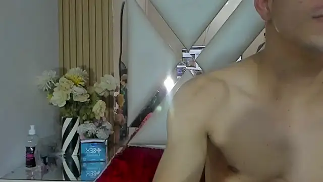 ZoeANDAlex_ webcam