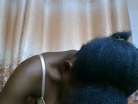 cum_queen254 webcam