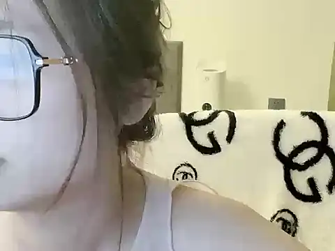 huahua002 webcam