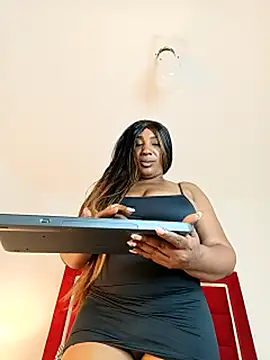 MadameEbony webcam