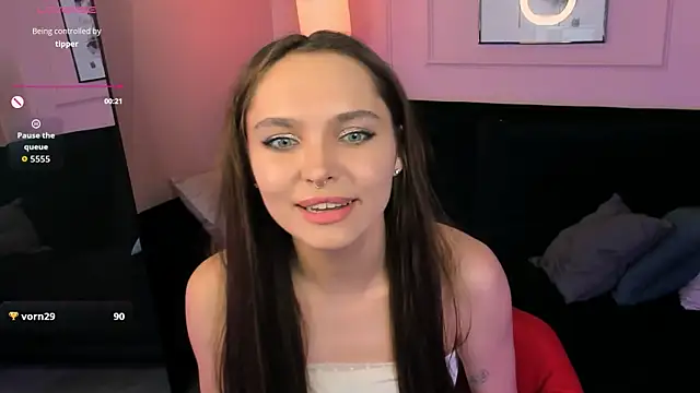ChloeSunny webcam