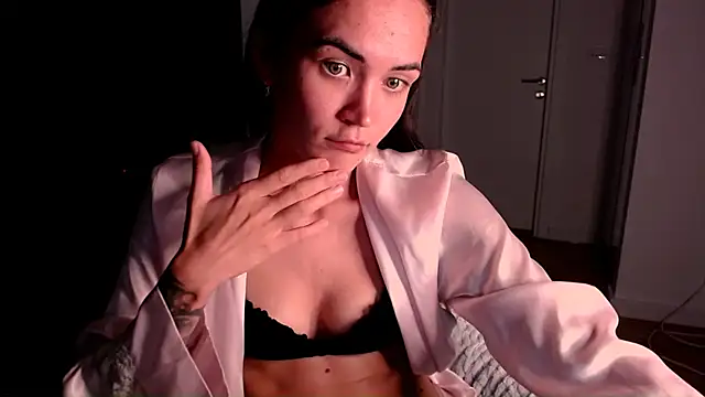 EvelynGG webcam