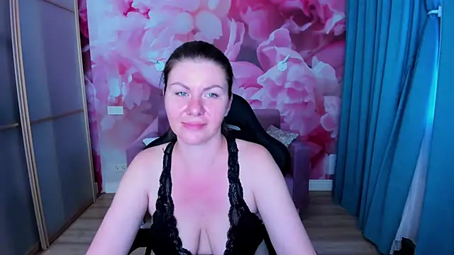 LunaKissesx webcam