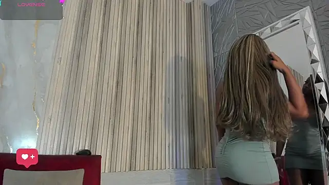 BriannaChelsea webcam