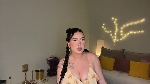 mistress_of_hearts webcam