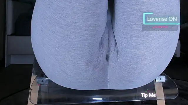 Cameltoe_squirt_inPants webcam
