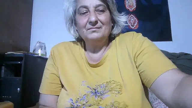 ExquisiteMature webcam