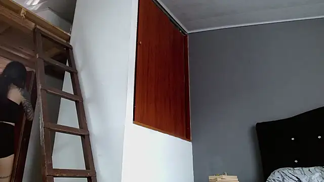 Emilia_1995 webcam