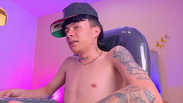 Nascary_Fox webcam