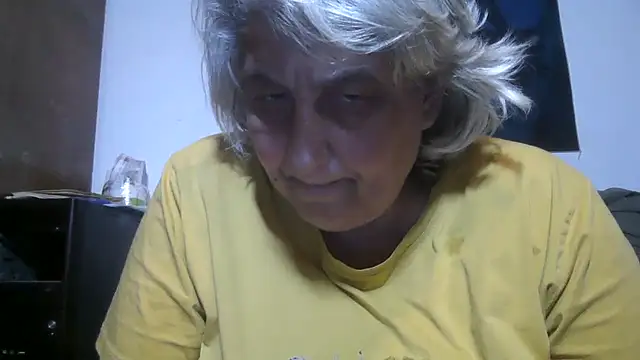 ExquisiteMature webcam
