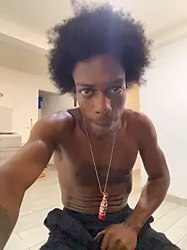 Larry-n-clouds webcam
