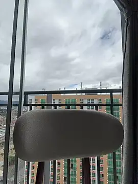valery_mora webcam