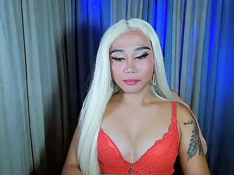 YourNikkieXxx webcam