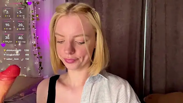 Marry_Sornatiko webcam
