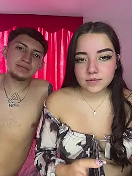 sarah_and_taylor webcam