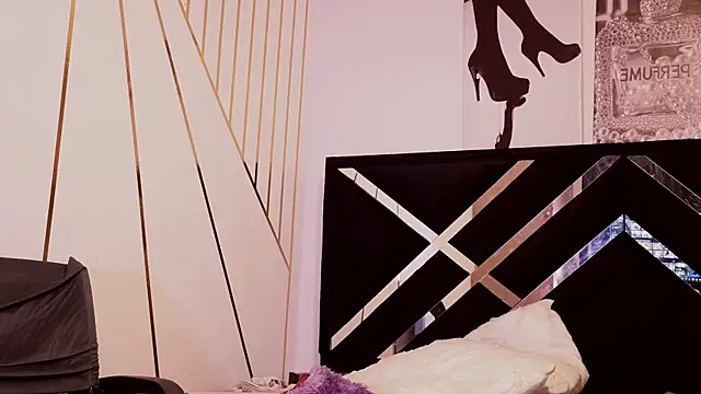 Pinky_doll777 webcam