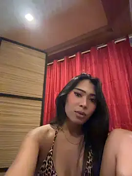 hugecock_tamira webcam