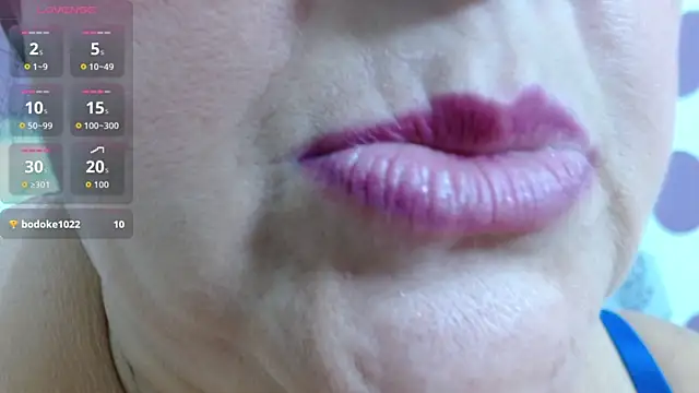 Kerly_Doll webcam