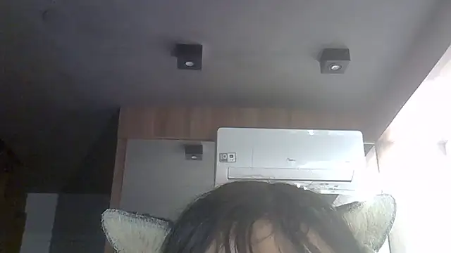 SkinnyKitten webcam