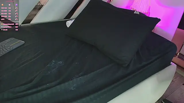 Noa_butterfly_ webcam