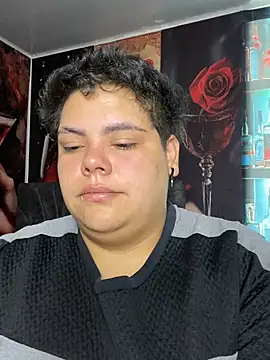 Hailey_Curvy webcam