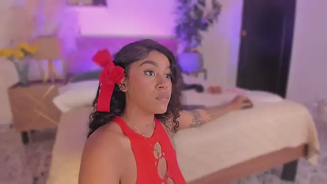 yarirose - YariRose's free webcam - UK Sex Cams